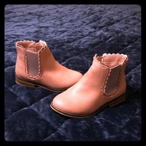 Cat and Jack size 10 boots